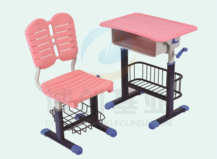 课桌椅