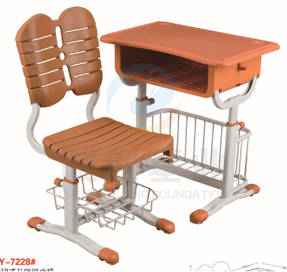 课桌椅