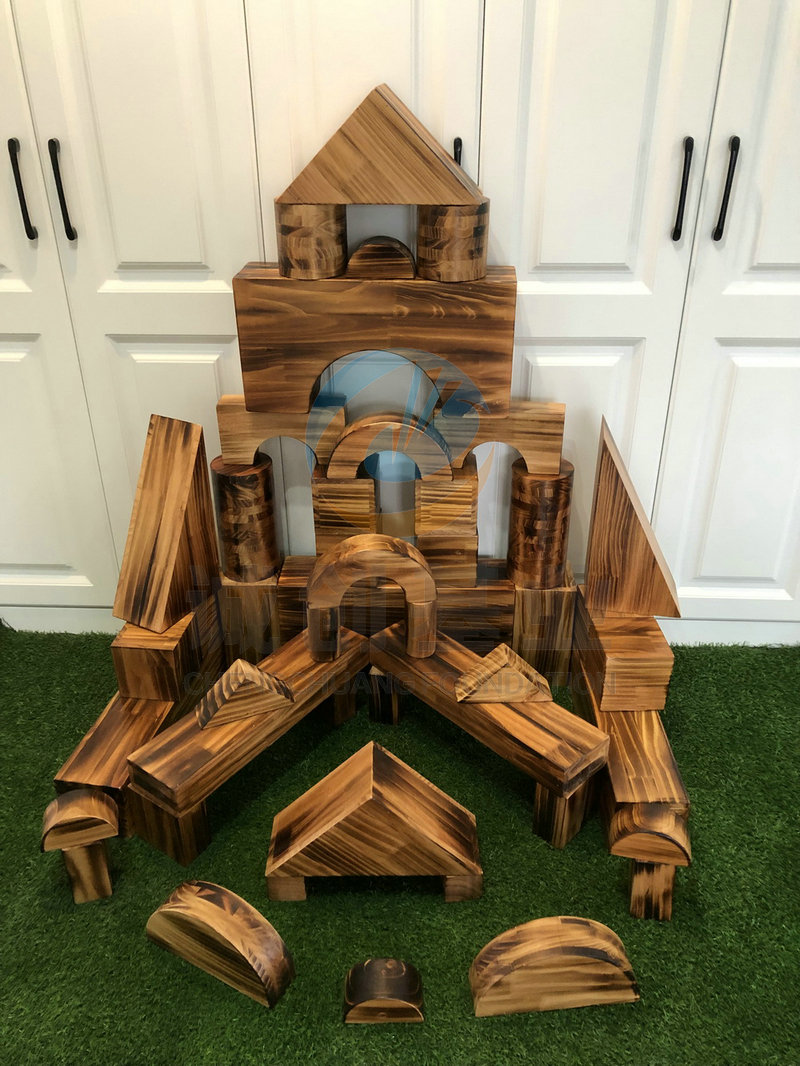 中型碳化构建积木